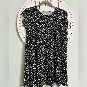 HEIMISH USA Black and White Blouse